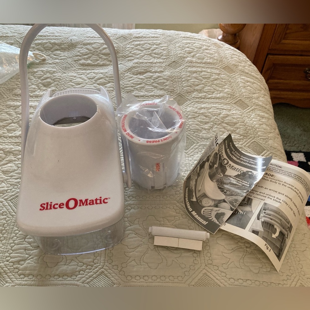 Mandolin Slicer! NEW SLICE-O-MATIC w Instruction Booklet 2 Blades Uniform Cuts